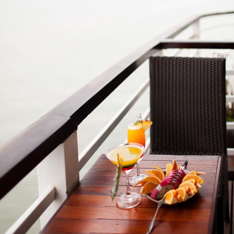 Halong Glory Legend Cruise Hotel Ха Лонг Екстериор снимка