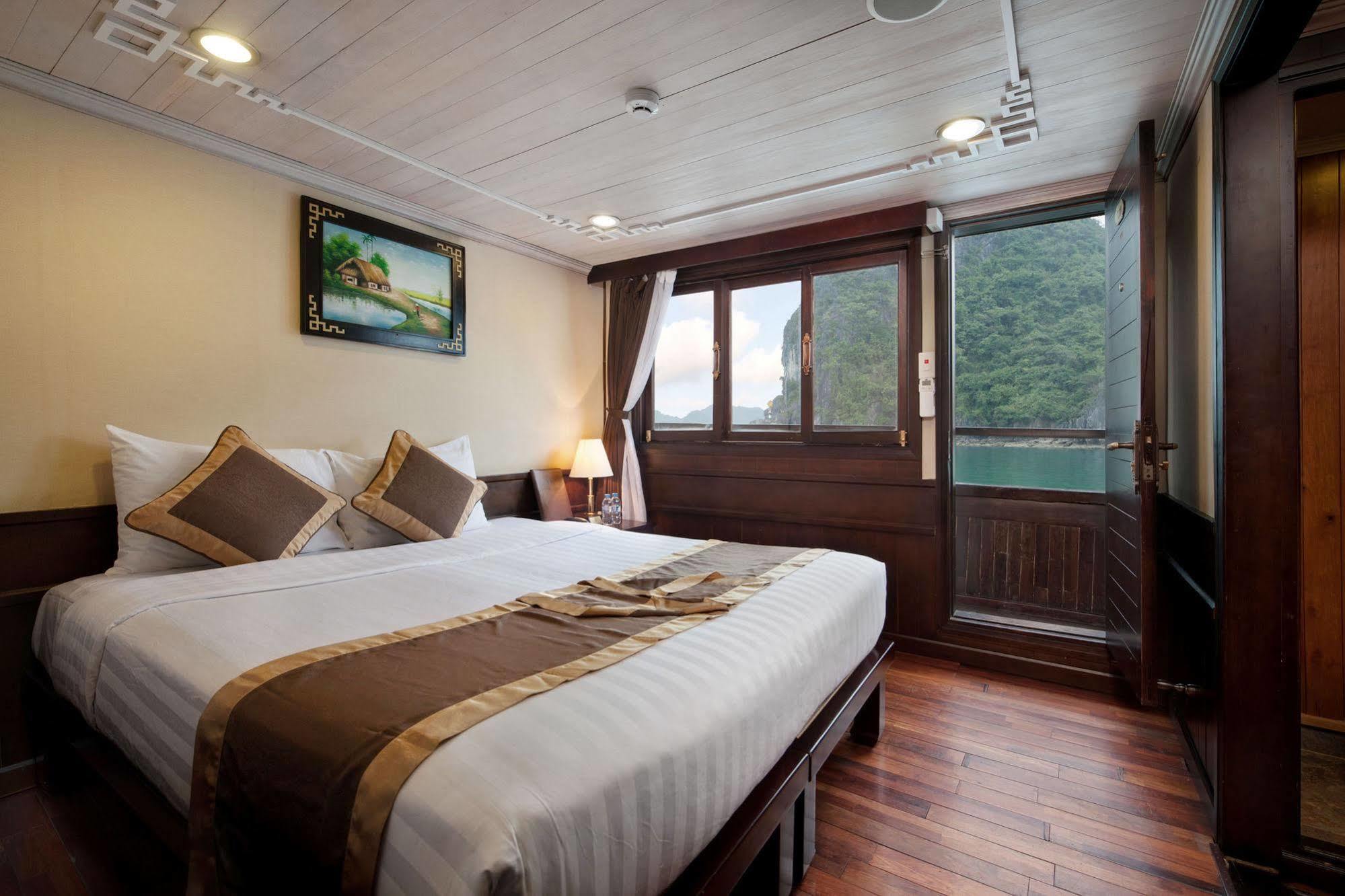 Halong Glory Legend Cruise Hotel Ха Лонг Екстериор снимка