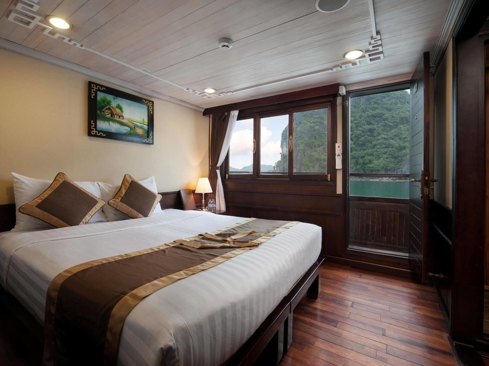 Halong Glory Legend Cruise Hotel Ха Лонг Екстериор снимка